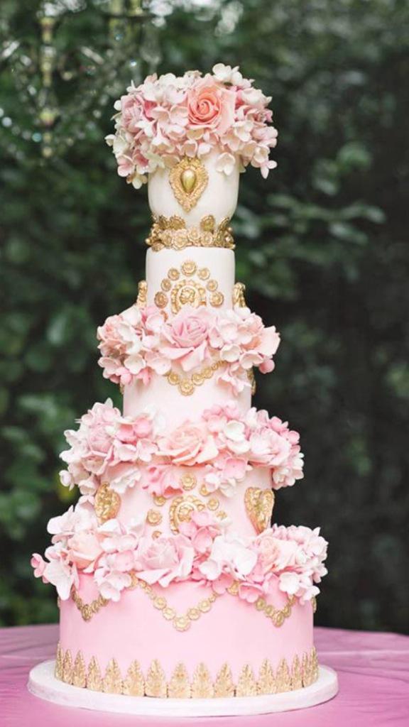 edandedwards's tweet image. #beautiful #weddingcake  fab #wedding