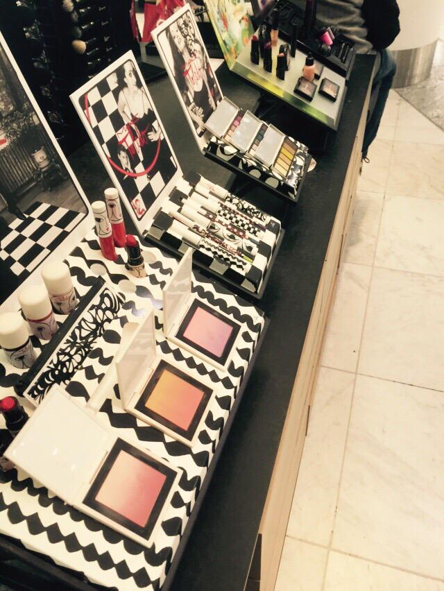 cjfieldmakeup's tweet photo. Updating my kit 💋💄 http://t.co/C80R2BJDJB