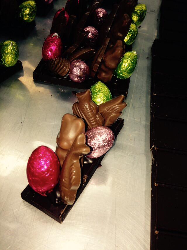 PPJWolfs's tweet photo. They're all coming together nicely. @Valrhona #creativeeaster http://t.co/kO5kWu0Nu5