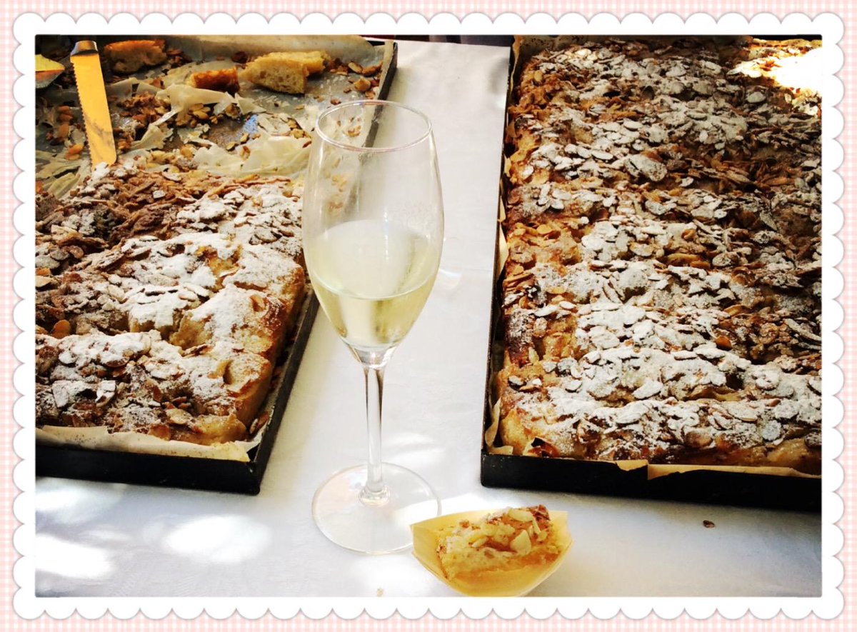 JacquiCooks's tweet photo. Beautiful Butterkuchen paired with a lovely @NitidaWine Riesling from @eurekamills at @NitidaWine #cellarbake http://t.co/mQyerXoVWr