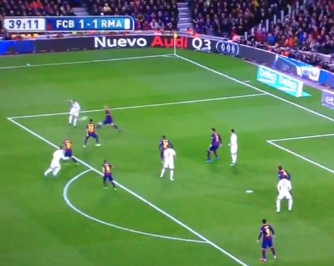bateson87's tweet photo. Ronaldo was offside for that goal? http://t.co/SOhwUOZEW7