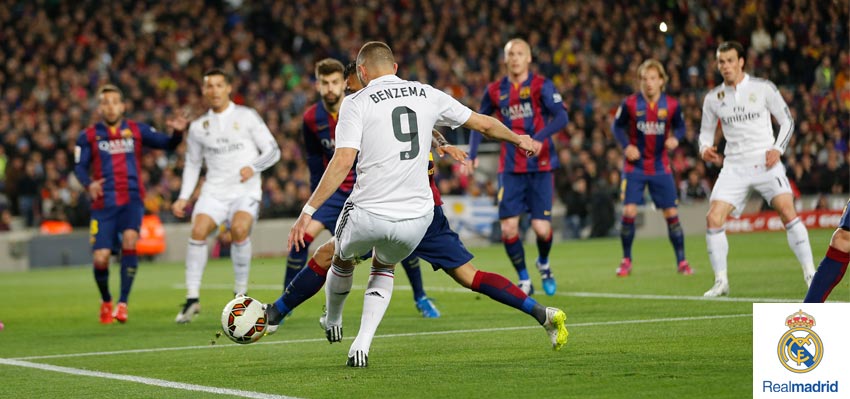 realmadrid's tweet photo. DESCANSO: Barcelona 1-1 Real Madrid (Mathieu, 19’ / Cristiano Ronaldo, 31’) #ElClásico #RMLive http://t.co/XNolfSby2p