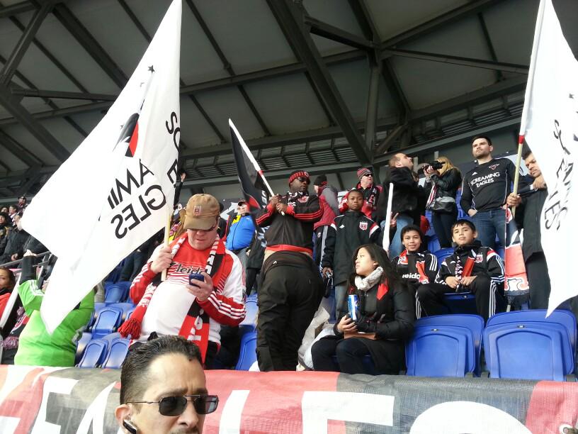 SE_Road_Trips's tweet photo. @DCUyouth are ready to do road trip battle for the first time...#VamosUnited http://t.co/NRZP5msoo3