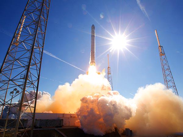 NASA_Events's tweet image. Are you a #NASASocial alum? Encourage a friend to apply to see a launch &amp;amp; join the community: go.nasa.gov/1EykCAq