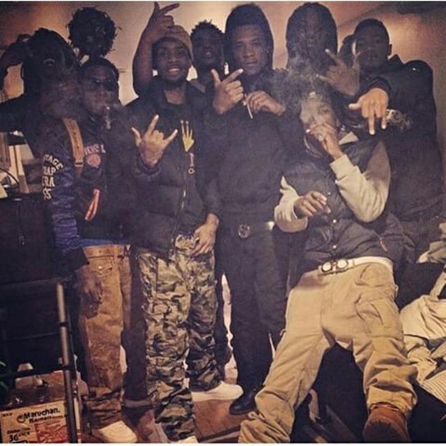 TymbGuuwop65's tweet photo. β½π
°π In Dis Thang π #TYMBDNK http://t.co/EI8epytT3o