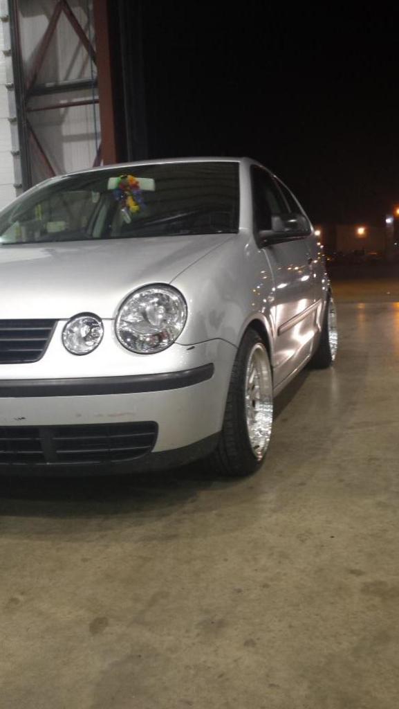 Tyler_Pearce_'s tweet photo. Put the whip on coilys today with @wheezy_p #vw #polo #slammed http://t.co/8l64zjANB8