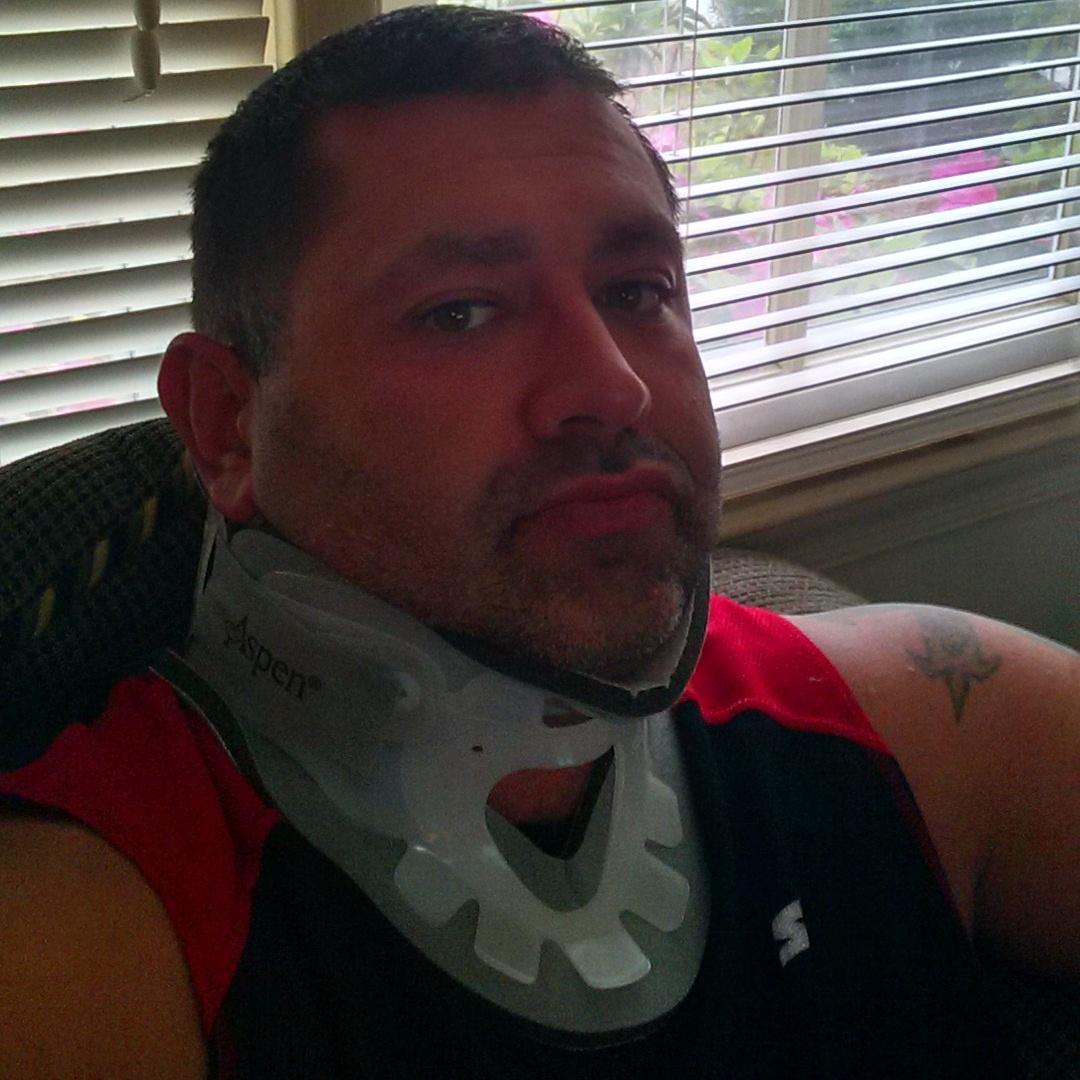 nlpper's tweet image. My new bling bling for the next 3 months!! #brokeneckproblems