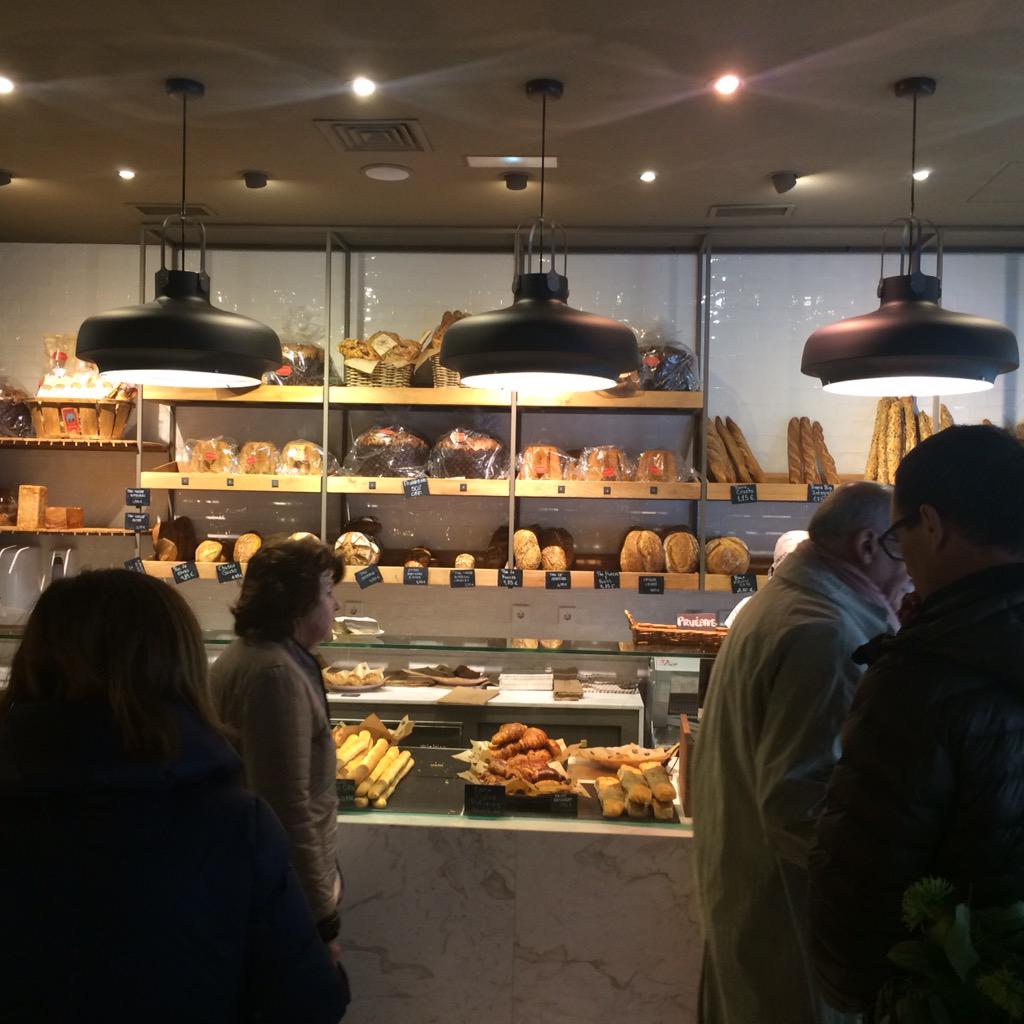 la_gastronoma's tweet photo. Obrador + cafeteria + decoración ideal = @crustobakery 👉👉👉http://t.co/wYqjel3HTf #lagastronoma #crusto #pan http://t.co/U7yAG6ZDXp