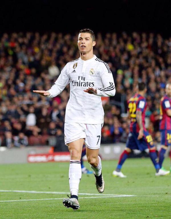 MenezRMCF's tweet photo. BUENAS NOCHES A TODOS LOS MADRIDISTAS DE VERDAD, LOS QUE SIEMPRE DARÁN LA CARA POR ESTE EQUIPO. http://t.co/SQuWz4apbG