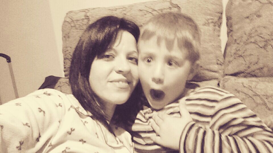 <a href="/YeraiLRebujitos/">Yerai Blanco</a> <a href="/manulrebujitos/">manu</a> la cara d mi niño cuando escuxamos vuestras canciones, rebujito 100% como su mama♪♥😘