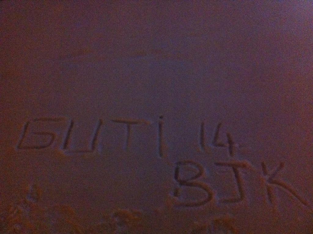 semraaksuu's tweet photo. @GUTY14HAZ come back😭😭◻️◼️ http://t.co/lkNYXtsRxh