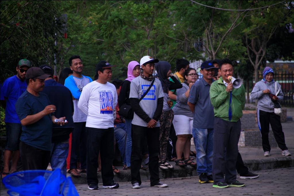 Pembukaan GSK Hari Air 'Wakil Walikota Pontianak'@BDGcleanaction <a href="/GpsPwk/">Gerakan PeduliSampah</a> <a href="/GPLsubang/">EnvironmentCommunity</a> <a href="/EHPontianak/">Earth Hour Pontianak</a> <a href="/rokpungsat/">Rok Pungsat</a> <a href="/GPSbdg/">#GerakanPungutSampah</a>