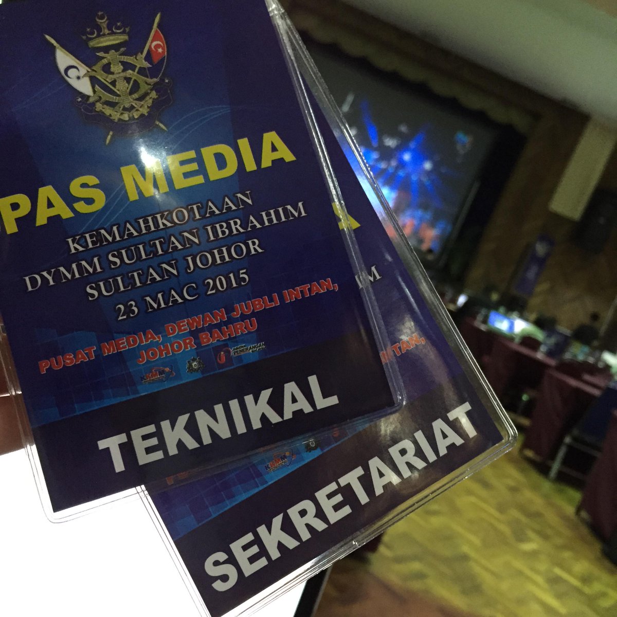 CommonExtract's tweet photo. Bringing you live update of Coronation of HRH Sultan Ibrahim of Johor, via the Mobile App.#KemahkotaanJohor http://t.co/RMZISzGCPF
