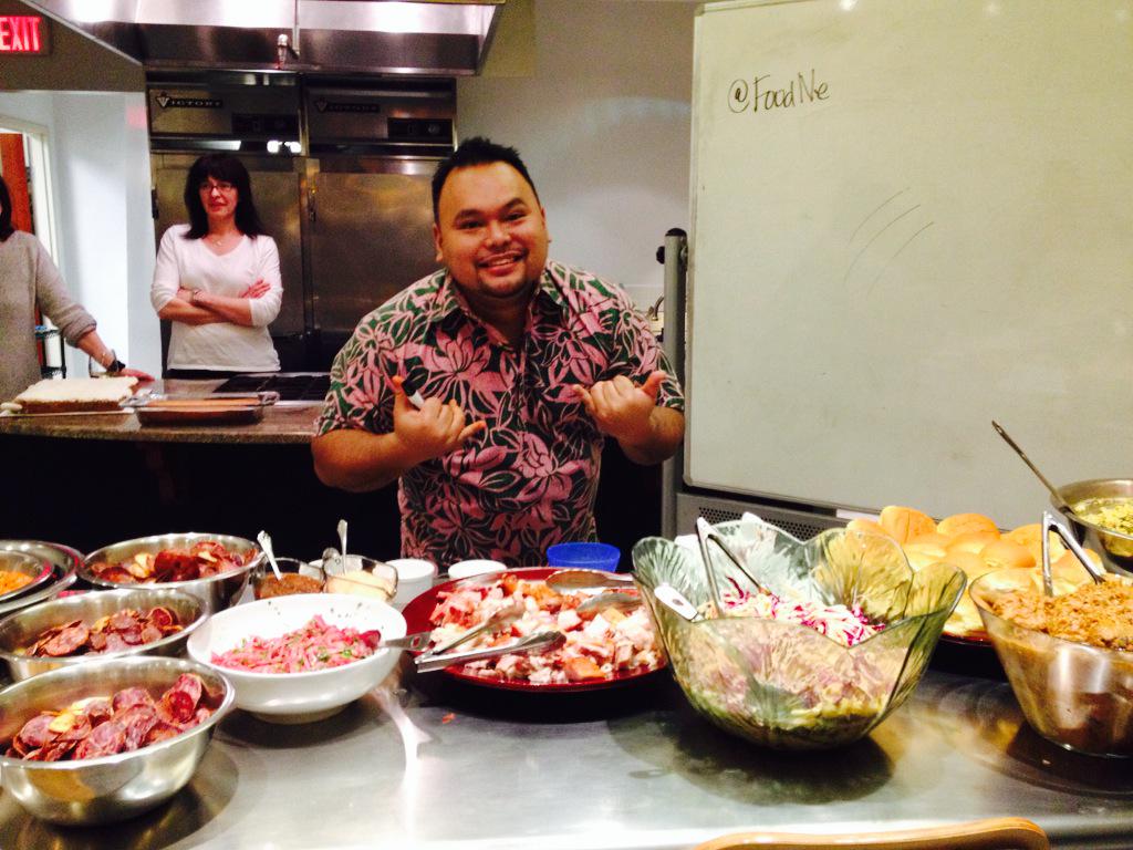 PreShow eats. Yum! <a href="/FoodNetwork/">Food Network</a> #TeamKaimana #GroceryGames
