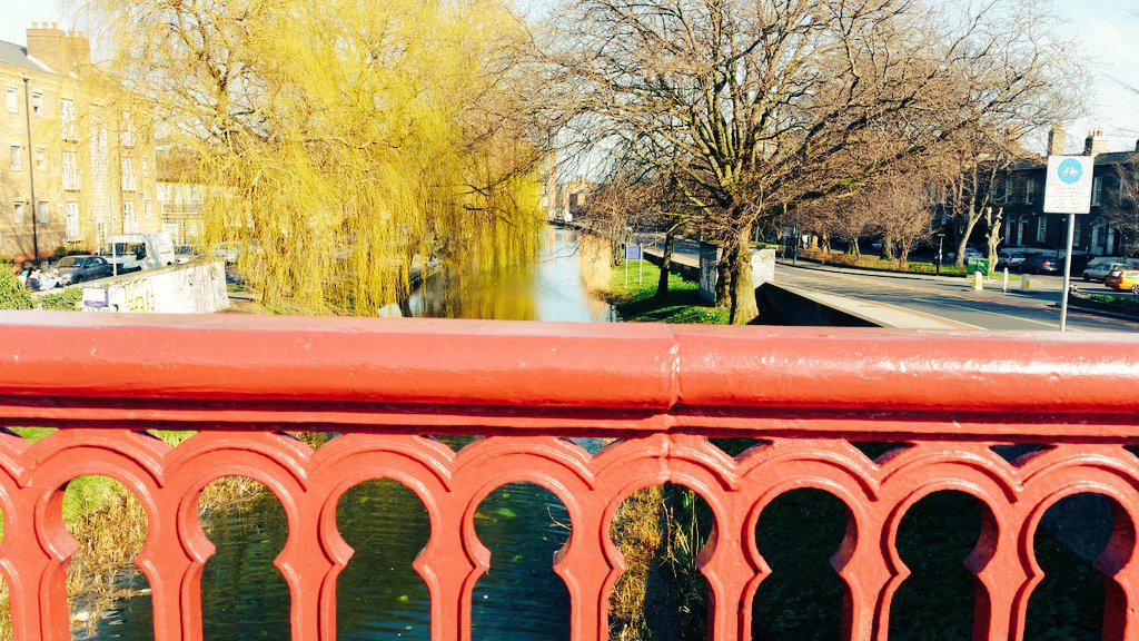 aoibheannmcm's tweet photo. Nothing beats a stroll along the Grand Canal on a Sunny Sunday afternoon 🌞 👟 #LovinDublin @Dee_walsh1 http://t.co/wuzMsCrxZM