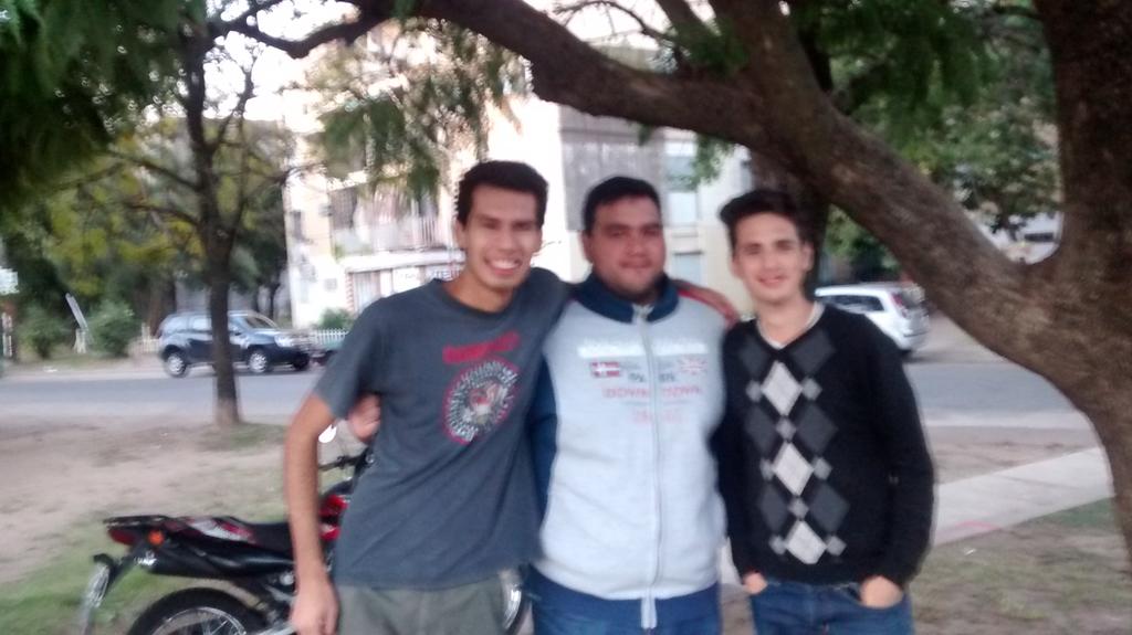 elcharlu's tweet photo. @JPopularBarrios http://t.co/YYNKcCb6Fr