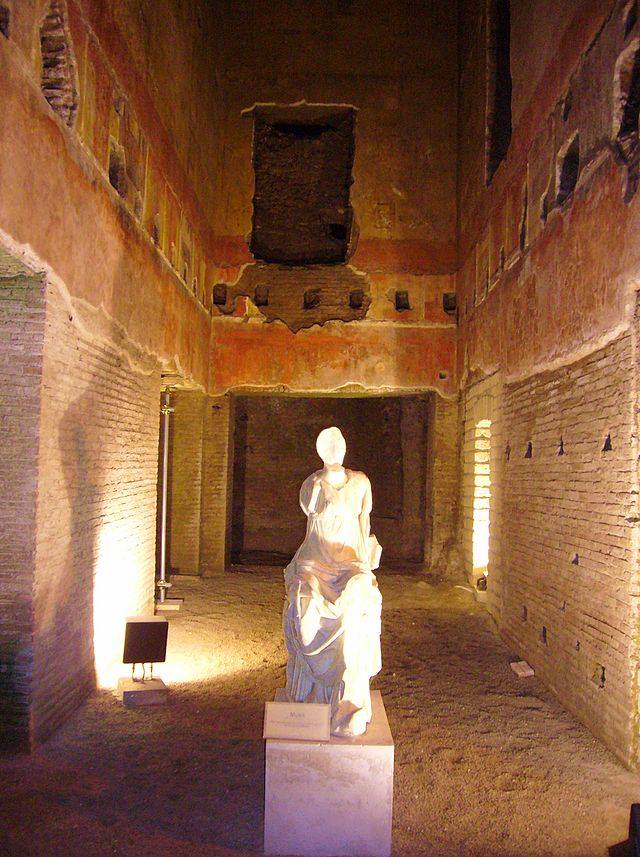 MariaSuu's tweet photo. Statue of a muse in Domus Aurea
#DonneInLuce
@PatriziaRametta @emanuelaneri14 @Brunamnbvcxz @Milutta @battiata62 http://t.co/5n1OV32wyr