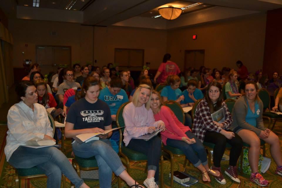 olivia_synan's tweet photo. Not even a lie, Phi Pi Beta are my favorite girls and the best team ever 💙 #SouthsidePC2015 http://t.co/IJqvQ7Q6wY