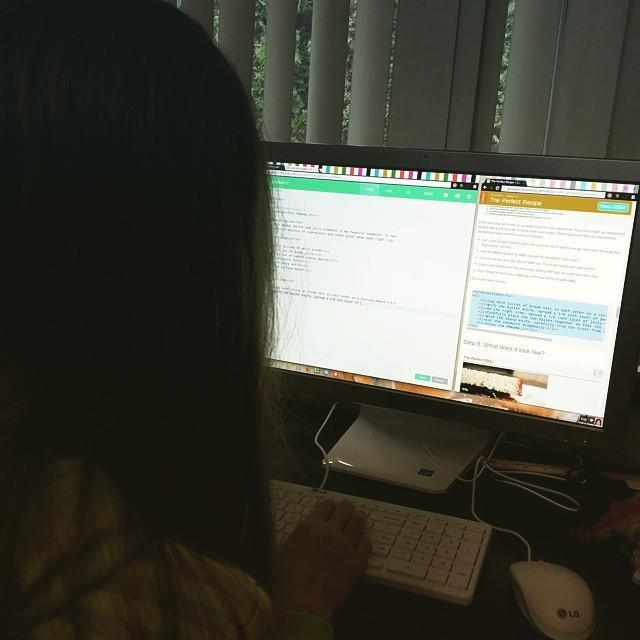 Insta_RaspPi's tweet image. ift.tt/1G1w6B0 - Sundays are teach your daughter to code days. #GoogleCoder #Ras… ift.tt/1xRWtlX
