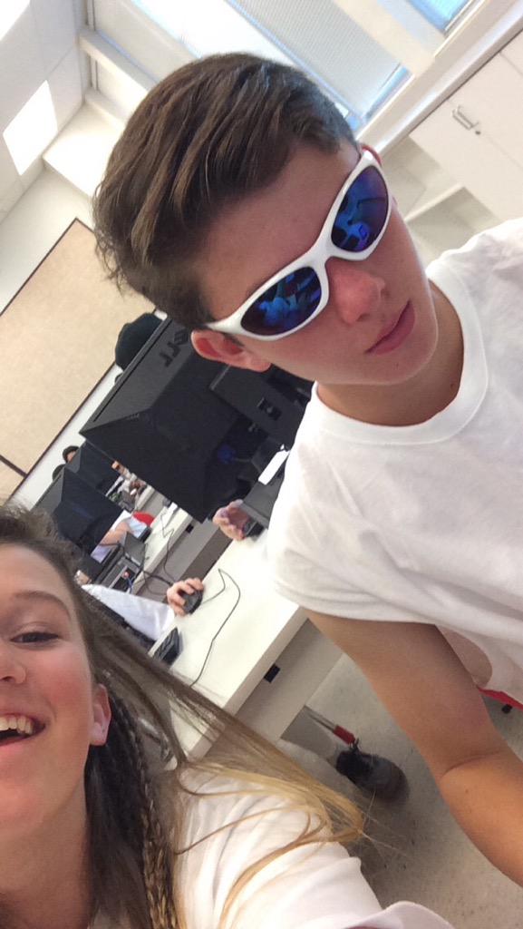 lindsay_lloyd3's tweet photo. Happy birthday Richard I wish you didn't hate me 💕😅 http://t.co/JNTC6113N7