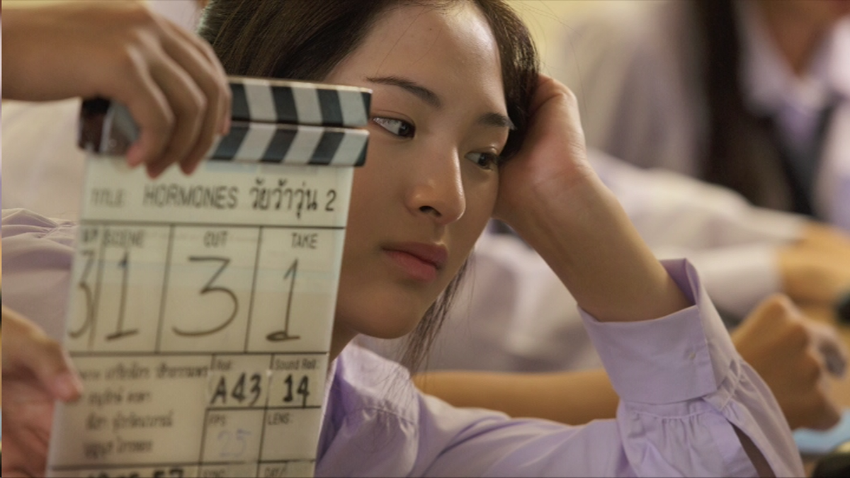 Writenoonz's tweet photo. หน้านิ่งๆแมนๆ :3 Hm SS3 คงคิดถึงเต้ยน่าดู #เต้ยหล่อบอกด้วย #HormonesBoxset2 #เต้ยผู้มีเคมีกับผู้หญิงทุกคน http://t.co/uBgrVNMedI