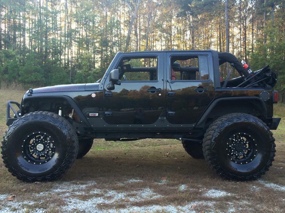 4x4rule's tweet photo. @JeepSlutt @KricketJeeper @JeepedIn @BarbieJeepGrl89 @Wrangler_HQ #Wrangler #JeepLife #4x4 http://t.co/an5V2POqjW