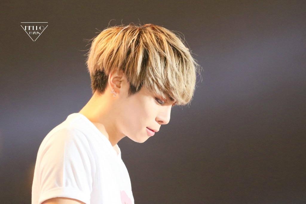 150321 Jonghyun @ 'SMTOWN Live World Tour' en Taiwan. CAwaF1VW8AESJbz