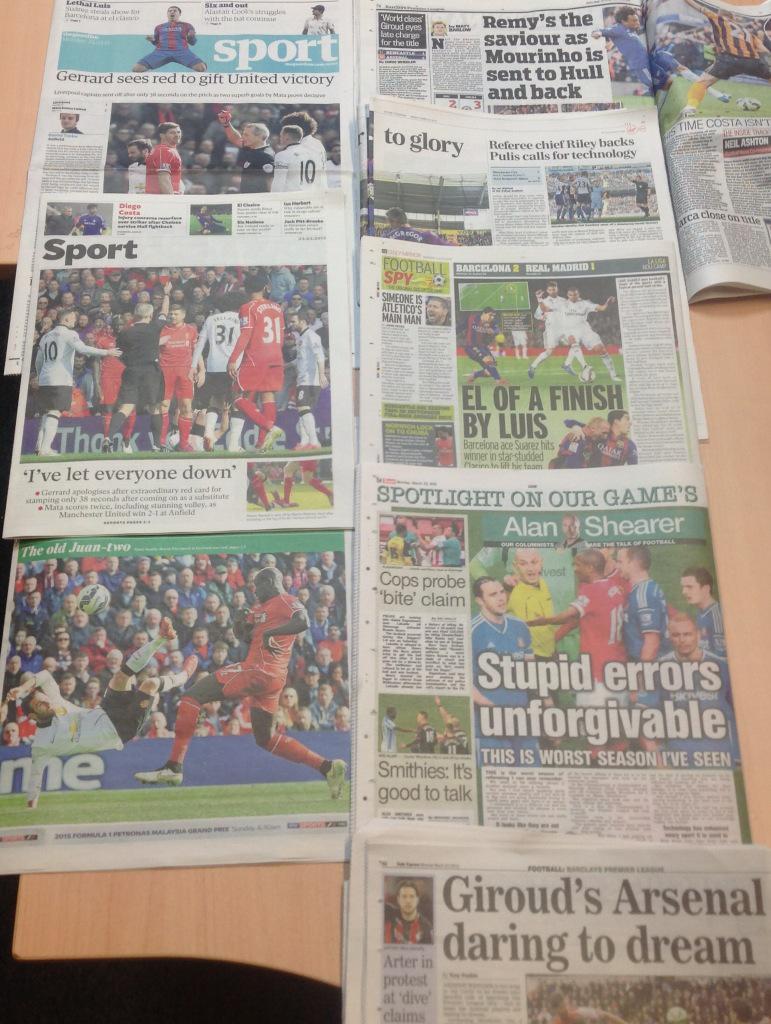 Schurrlockk's tweet image. Spot the difference.