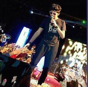 ItsSamaDR's tweet photo. #sohot #sodamncute #handsomesinger #loveudarshan missin #IRS .Kaash #IRS kabhi khatam hi na hota. @DarshanRavalDZ http://t.co/aPsofmQvJs