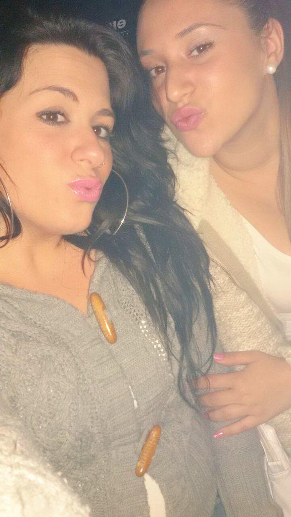 TamariitaRS's tweet photo. @ElenaRamirezM. Teqiero wapa http://t.co/8ceuZxRQBn