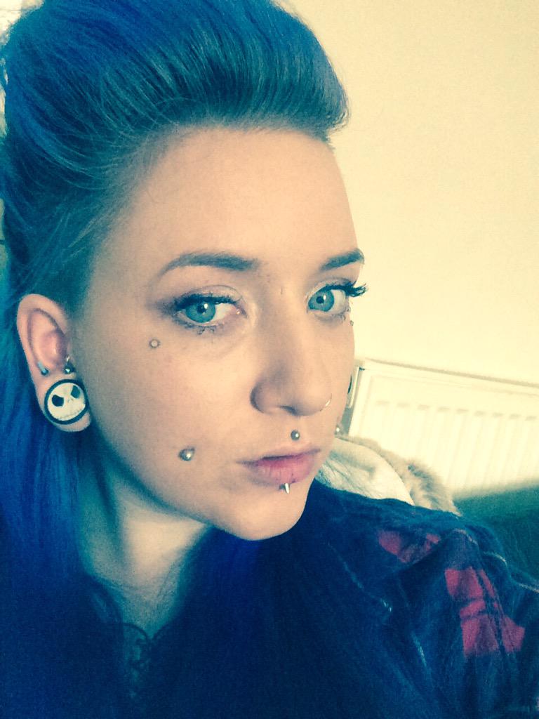 STINKERBELLE288's tweet image. #manicmonday #fightingthesystem #battlingbipolar #fightingdepression