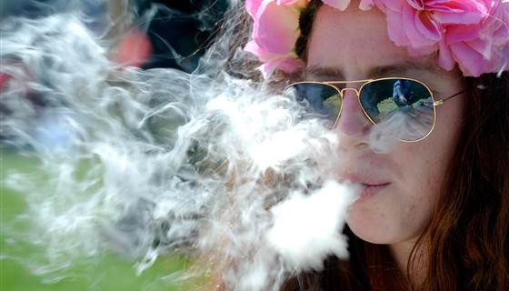 NBCNews's tweet image. Colorado marijuana is nearly twice as potent as illegal pot of past decades, study finds nbcnews.to/1FthTOj