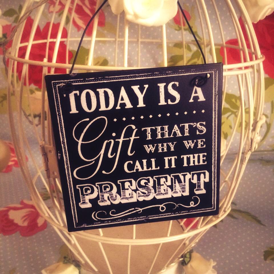 Always4everHome's tweet image. Happy Monday! Have a great day :) x #MondayMotivation #positivity #gift #happythoughts #alwaysandforever