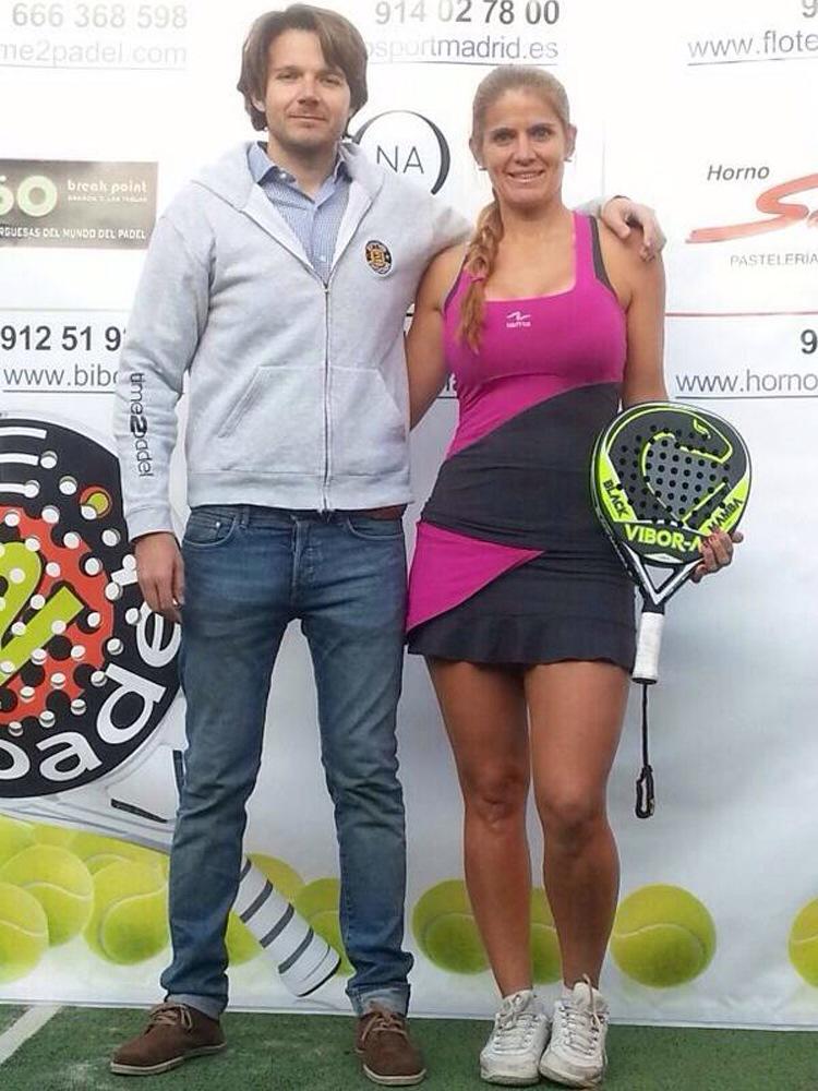 BelenciniMontes's tweet photo. RENUEVO CONTRATO CON @Time2Padel para celebrarlo:

Sorteamos una @viborapadel #KINGCOBRA !!! 

QUIEN LA QUIERE??? http://t.co/d2iiea3D9P