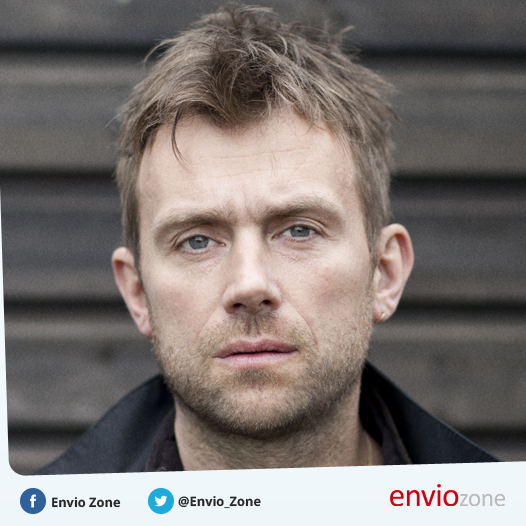 Happy Happy Birthday buat Om Damon Albarn yang berusia 47 tahun hari ini :)
Smoothers ada yang ulang tahun hari ini? 