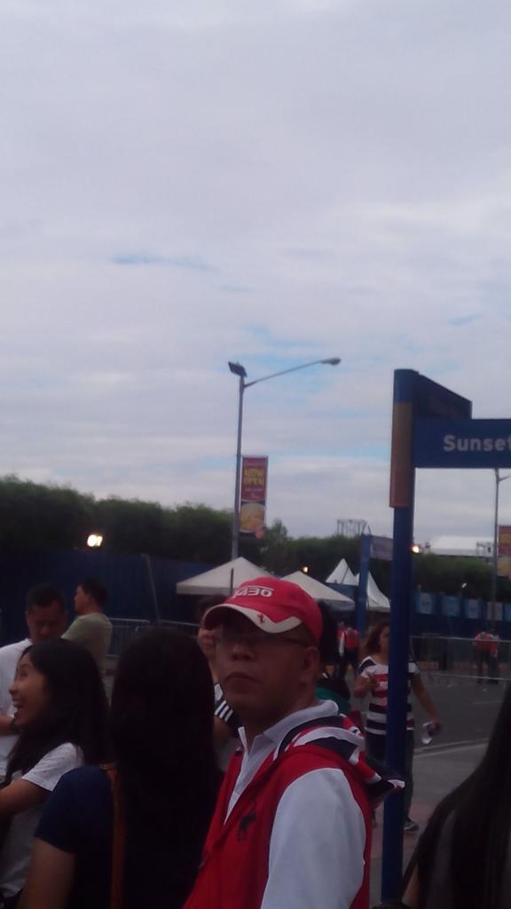 koojunhstyles's tweet image. 03.22.15 || @ TITANIUM LINE 
OTRAManila #Spinnr1D