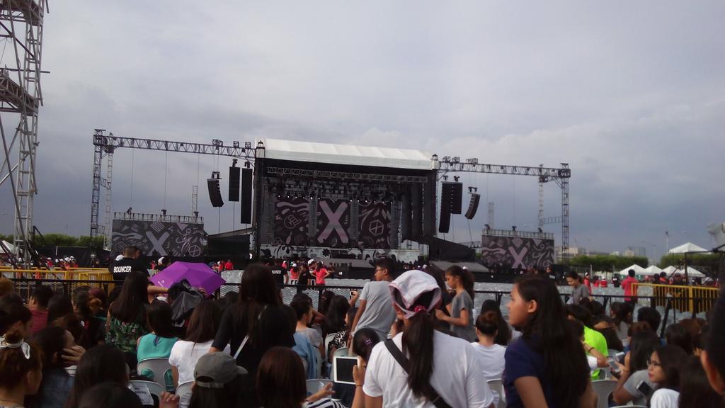 koojunhstyles's tweet image. 03.23.15 || INSIDE THE CONCERT GROUND SSSSHHHHHHHHHTTTTTT 
OTRAManila #Spinnr1D
