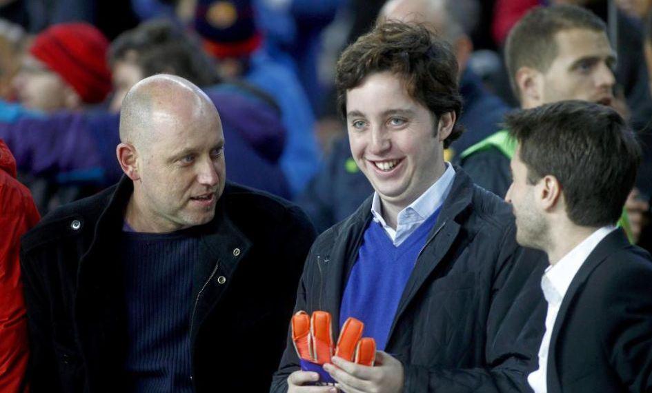 No se lo perdió... ¡ni el pequeño Nicolás! Las mejores imágenes de ambiente del #Clásico ow.ly/KFqDG