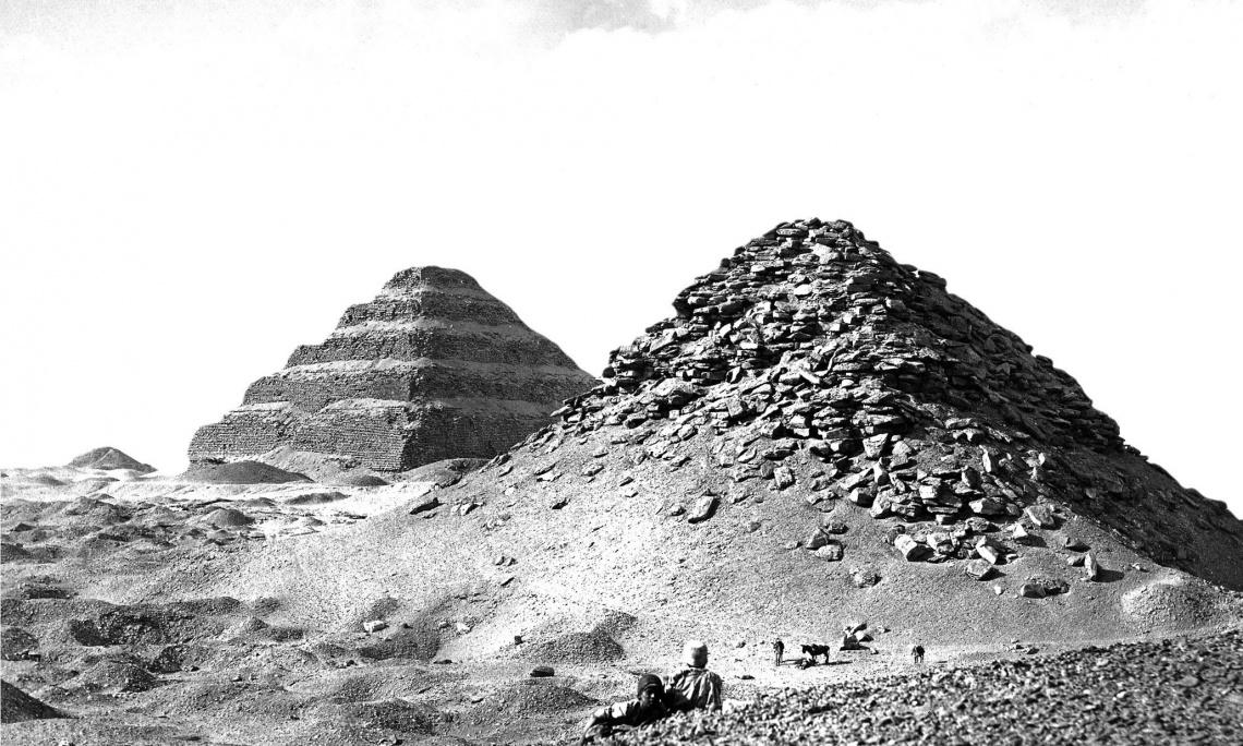 Разрушило пирамиду. Пирамиды в Египте. Пирамида Хеопса. Каральская пирамида. Разрушенные пирамиды в Египте.