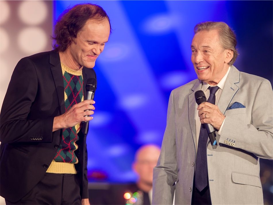 saechsischeDE's tweet image. Auch mal „lachen dürfen müssen“: Gott zu Besuch in der #HumorZone: bit.ly/1Hov1BF #Dresden