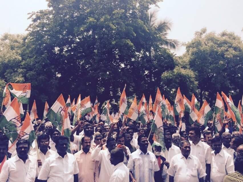 INCTamilNadu's tweet image. ஈரோடு மாவட்டத்தில் #நில_அபகரிப்பு சட்டத்தை எதிர்த்து தமிழ்நாடு காங்கிரஸ் நடத்திய ஆர்பாட்ட காட்சிகள். #LandBillMarch