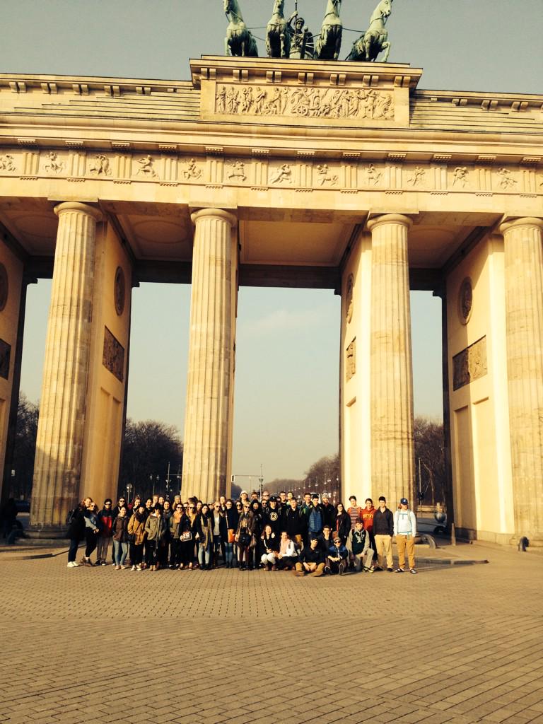 eftourscanada's tweet image. Guten morgen from #Berlin! #ImWithEF #tourlife RT @thstigersathlet: Brandenburg Gate