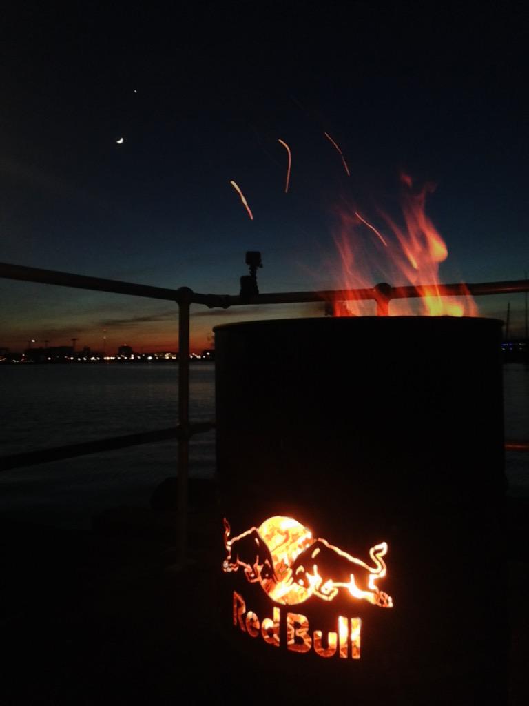 Such a sick sunset during the #OnAnySunday Amsterdam premier. <a href="/redbullNED/">Red Bull Nederland</a>