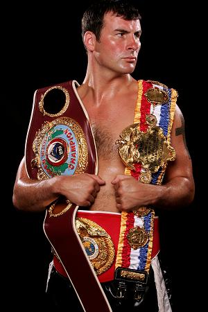 One of the greatest fighters of all time, Joe Calzaghe is 43 today. Happy birthday champ! 