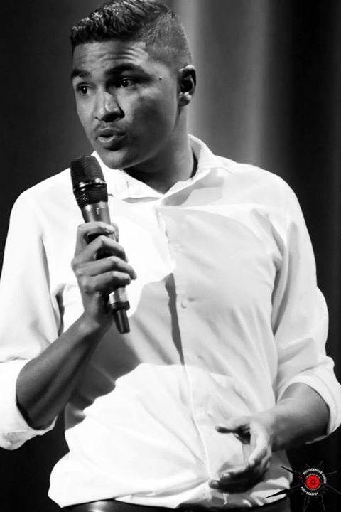 Playshis's tweet photo. .@Baas_Barry the funny man, rocking it @ the NTN. #IndependenceShow #Namibia25 http://t.co/XO4bsUyfkK