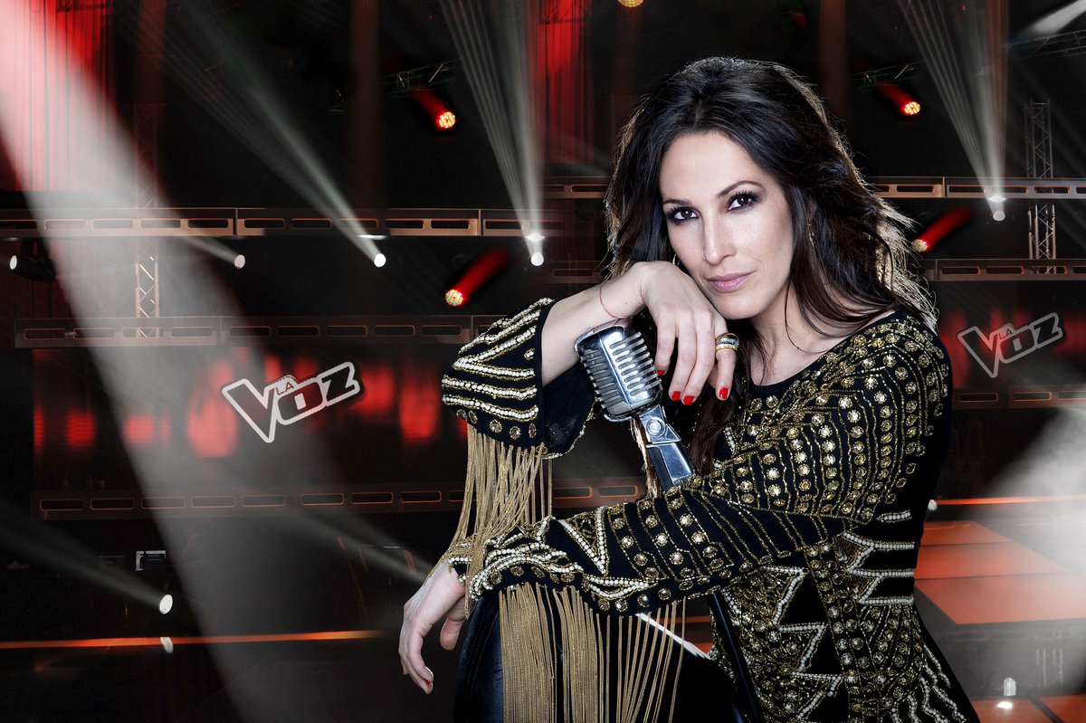 mizonatv's tweet photo. Vuelve el espectáculo, la emoción… Esta noche #VuelveLaVoz a T5 ✌️ Haz RT si lo verás. #LaVoz http://t.co/6qsVYbwLPN http://t.co/6K3sIA6jHd