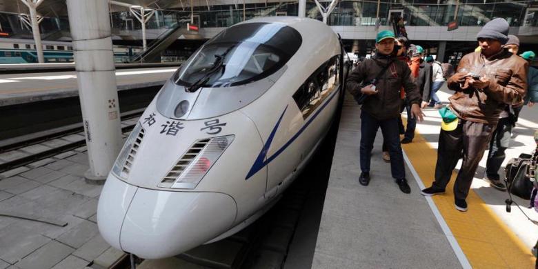 Hayu dukung &amp; doakan agar lancar |  <a href="/ridwankamil/">Ridwan Kamil</a> RT <a href="/kompascom/">Kompas.com</a>: Kelak Bandung-Jakarta 30 Menit kom.ps/AFrPWr