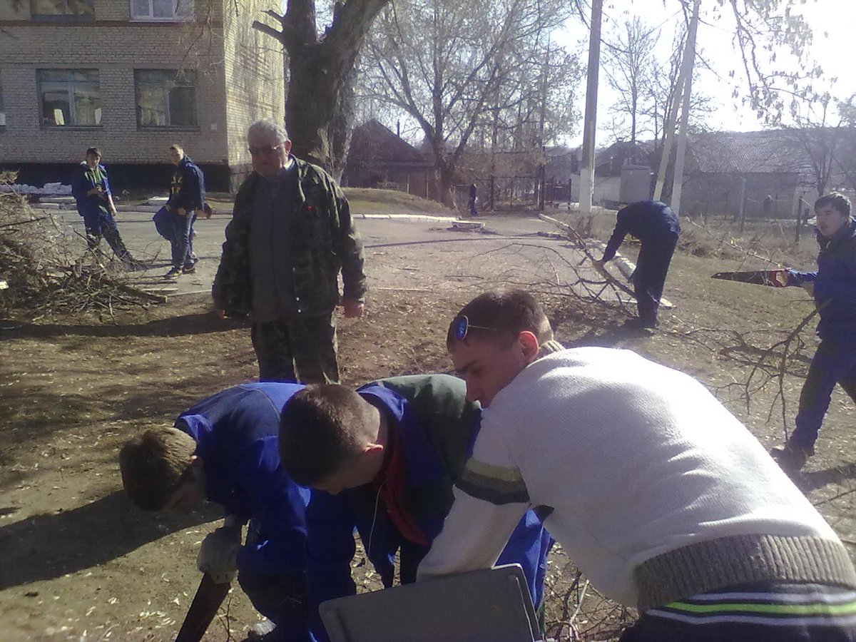 20.03.2015 г. в ГОУ НПО ТО "Профессиональное училище № 12" провели субботник