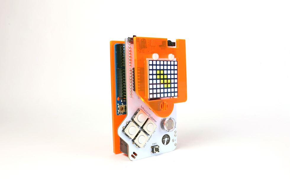 csmgraphics's tweet photo. Will #tech save us? Join @DesignMuseum & #design2015 nominee @bethanykoby in discussion. http://t.co/woFHuyCSA6 http://t.co/npT1dtDha7