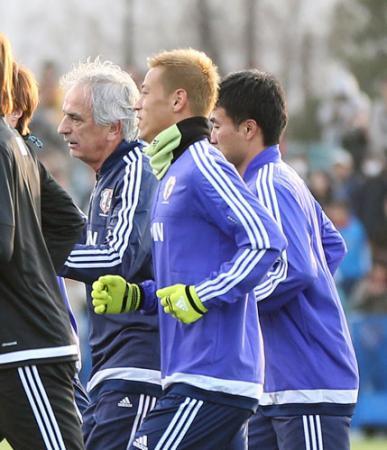 良太 前髪オンザ眉毛 Footcalcio1 本田 イタリア語伝わらなかった ハリル監督と対面 Http T Co Carfcf7hfk フットカルチョ Http T Co Na7ynuqcmp 圭佑 そもそもおまえイタリア語話せんやろ 福士蒼汰レベル D 良太 前髪オンザ眉毛 Footcalcio1 本田 イタリア語伝わらなかった ハリル監督と対面 Http T Co Carfcf7hfk フットカルチョ Http T Co Na7ynuqcmp 圭佑 そもそもおまえイタリア語話せんやろ 福士蒼汰レベル D